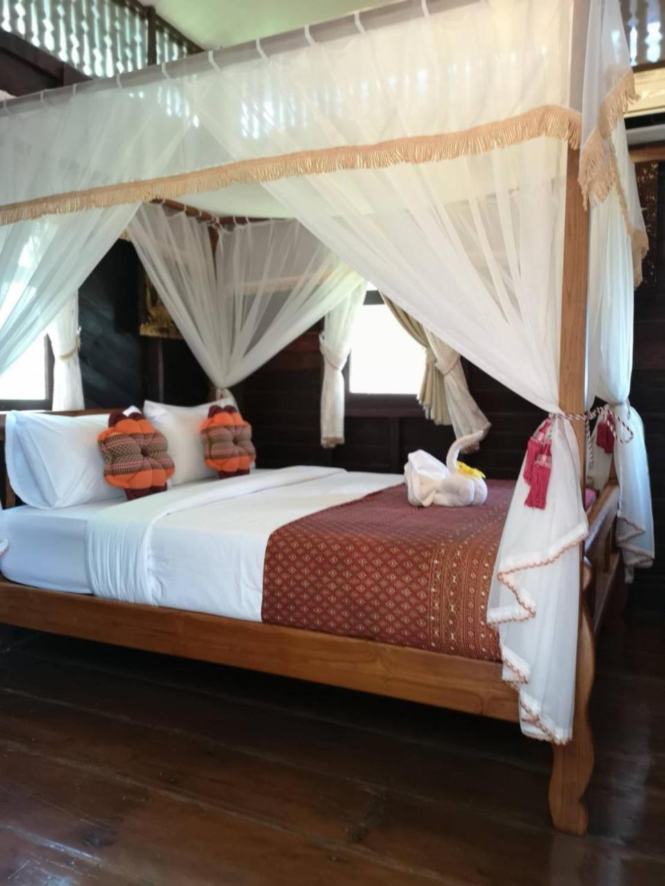 Séjour chez l'habitant Baan Sithepaban